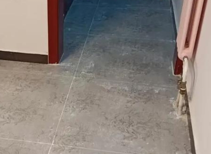 信丰瓷砖空鼓维修公司分享下信丰地砖空鼓了怎么办